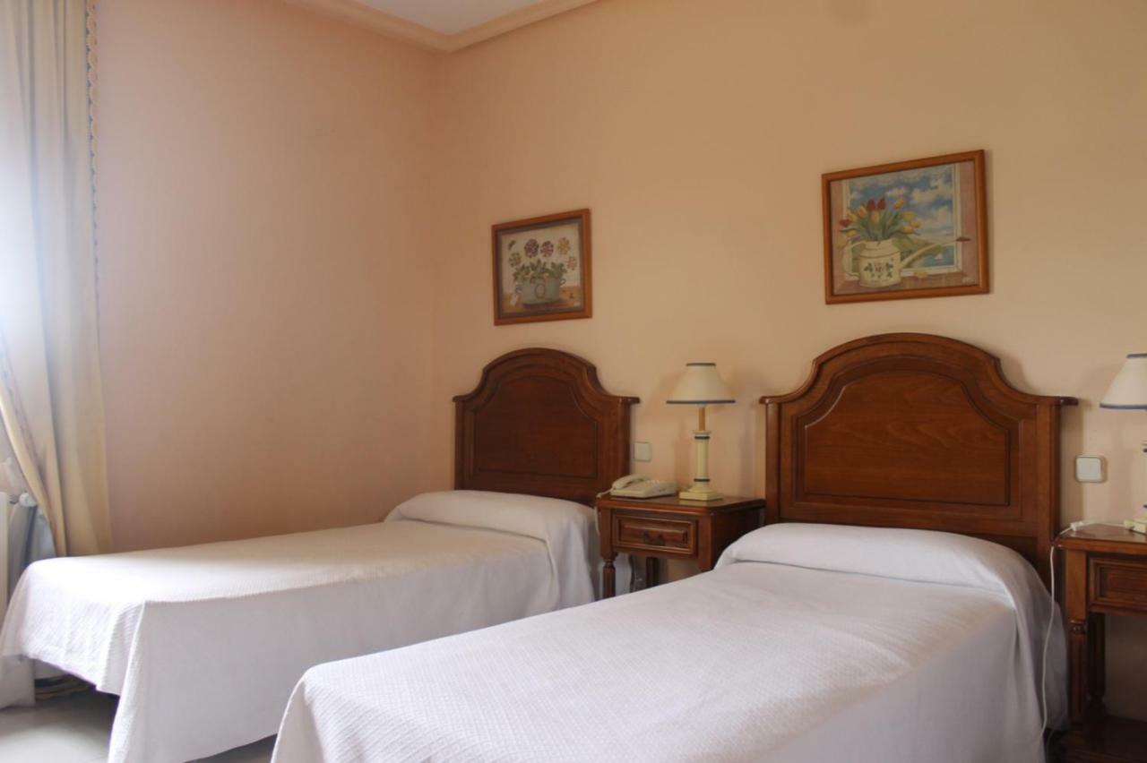 Hostal Las Paneras Ávila Εξωτερικό φωτογραφία